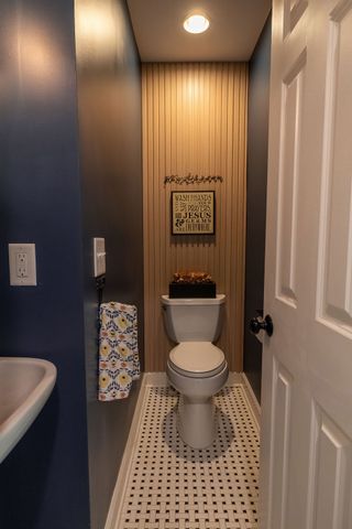 6001 Andover Dr, Nashville, TN 37215