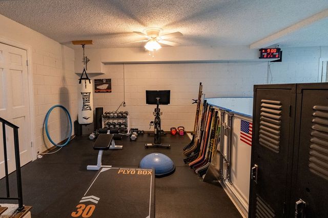 6001 Andover Dr, Nashville, TN 37215