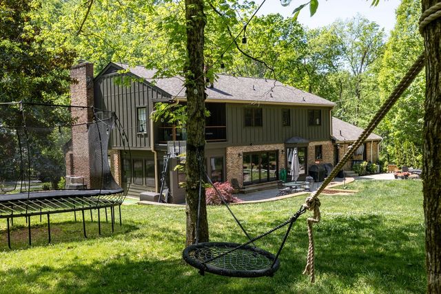 6001 Andover Dr, Nashville, TN 37215