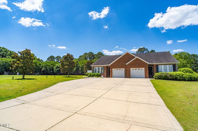 67 Ariel Street, Lillington, NC 27546