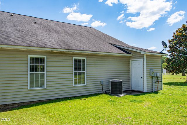 67 Ariel Street, Lillington, NC 27546