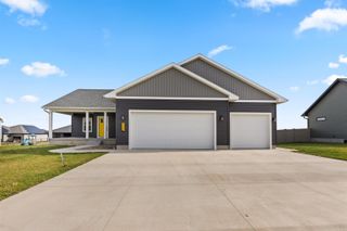 205 Pirate Street, Hudson, IA 50643