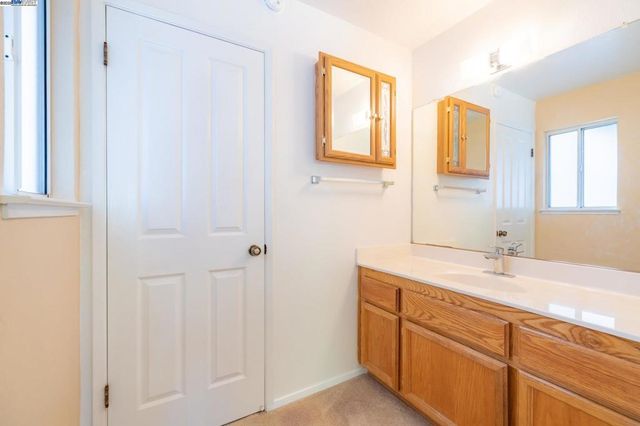 123 Pelican Loop, Pittsburg, CA 94565