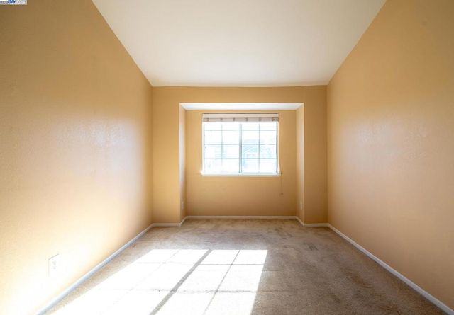 123 Pelican Loop, Pittsburg, CA 94565