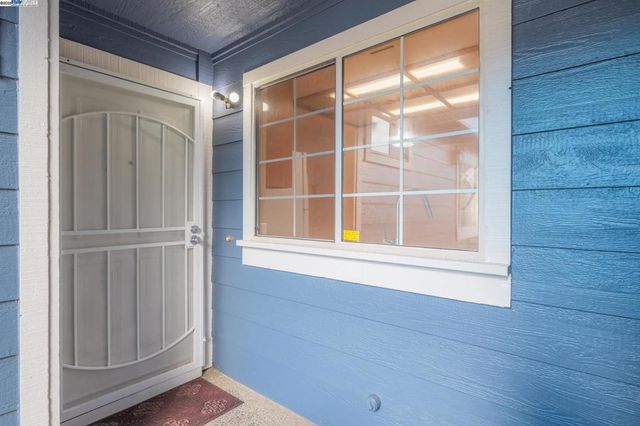 123 Pelican Loop, Pittsburg, CA 94565