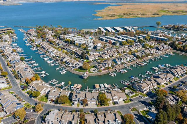 123 Pelican Loop, Pittsburg, CA 94565