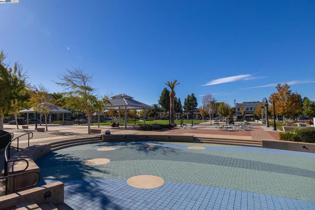 123 Pelican Loop, Pittsburg, CA 94565