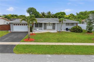 7421 NW 14th St, Plantation, FL 33313