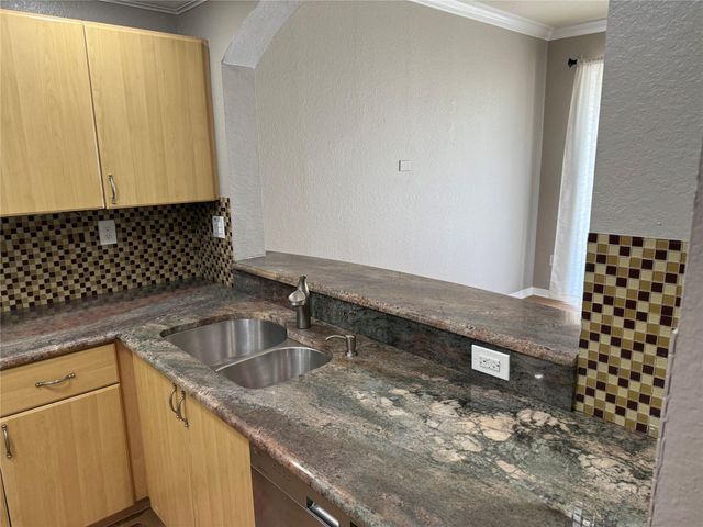 8930 W Flagler Street 215, Miami, FL 33174