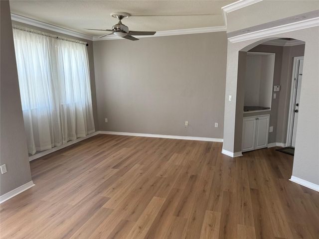 8930 W Flagler Street 215, Miami, FL 33174