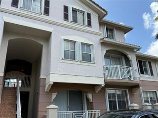 8930 W Flagler Street 215, Miami, FL 33174