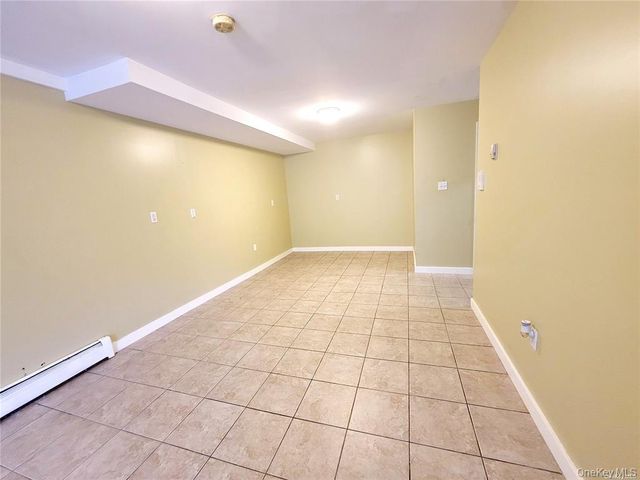 6027 78th Avenue, Glendale, NY 11385