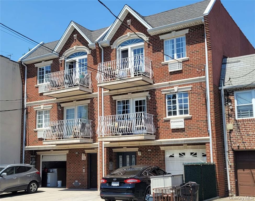 6027 78th Avenue, Glendale, NY 11385