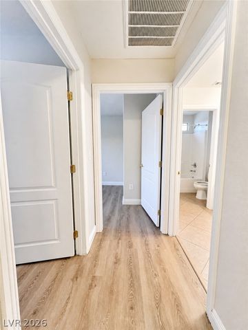 4837 Rose Window Court, Las Vegas, NV 89131