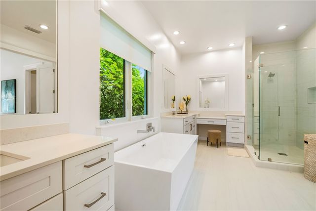 30 Strand Drive, Vero Beach, FL 32963