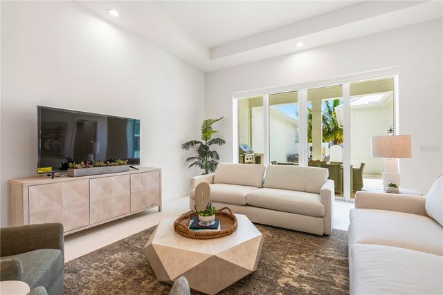 30 Strand Drive, Vero Beach, FL 32963
