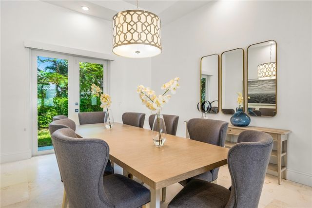 30 Strand Drive, Vero Beach, FL 32963