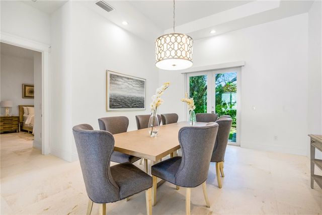 30 Strand Drive, Vero Beach, FL 32963