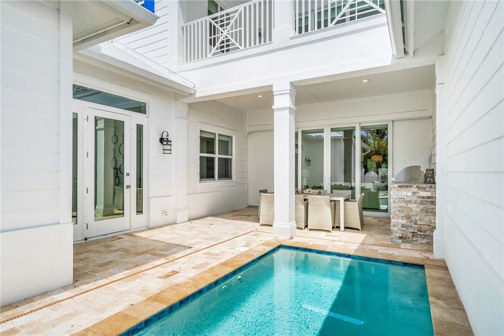 30 Strand Drive, Vero Beach, FL 32963