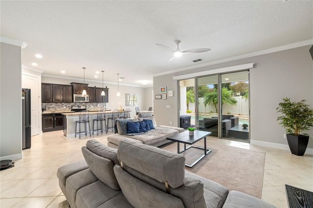 30106 KLADRUBY POINT, Mount Dora, FL 32757