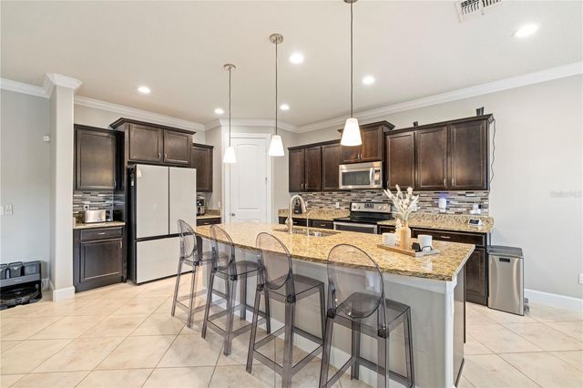 30106 KLADRUBY POINT, Mount Dora, FL 32757