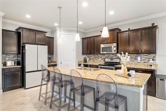 30106 KLADRUBY POINT, Mount Dora, FL 32757