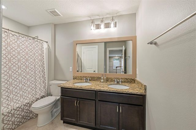 30106 KLADRUBY POINT, Mount Dora, FL 32757