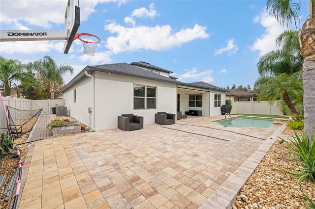 30106 KLADRUBY POINT, Mount Dora, FL 32757