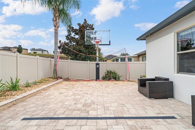 30106 KLADRUBY POINT, Mount Dora, FL 32757