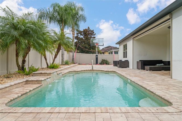 30106 KLADRUBY POINT, Mount Dora, FL 32757