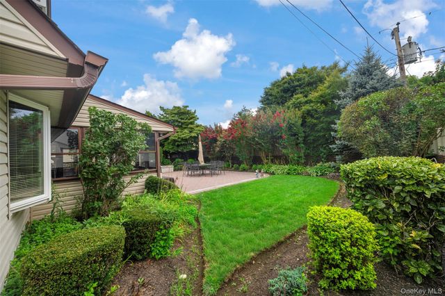 77 Pilgrim Lane, Westbury, NY 11590
