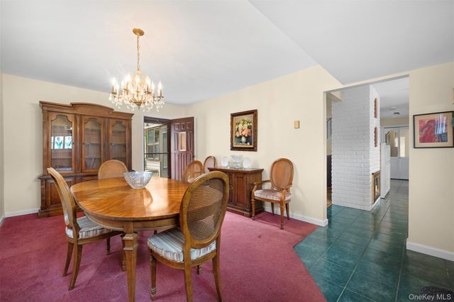 77 Pilgrim Lane, Westbury, NY 11590