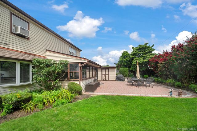 77 Pilgrim Lane, Westbury, NY 11590