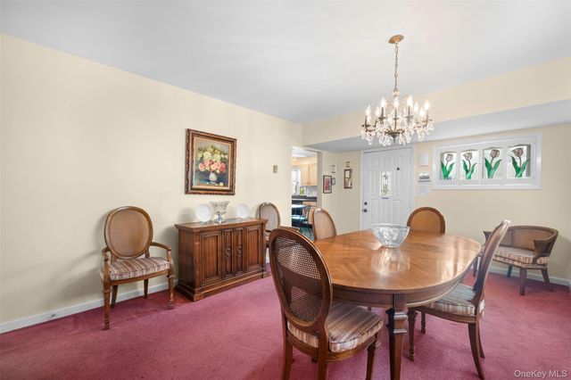 77 Pilgrim Lane, Westbury, NY 11590