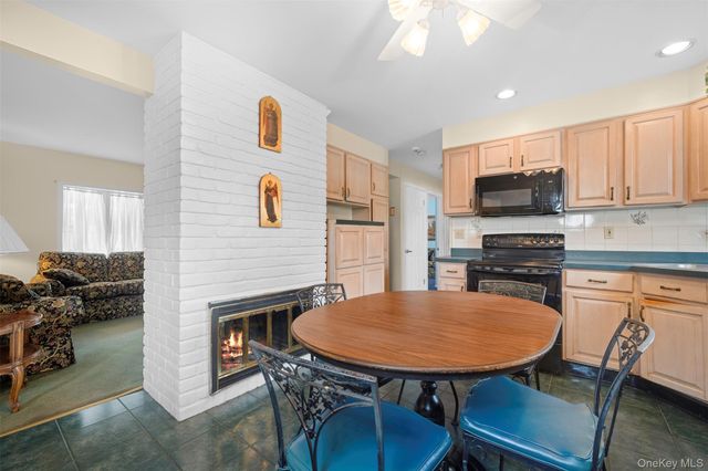77 Pilgrim Lane, Westbury, NY 11590