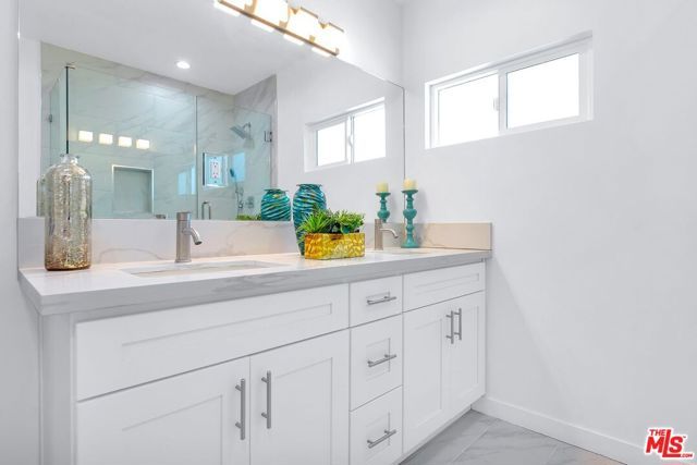 1510 S Durango Avenue Bottom, Los Angeles, CA 90035