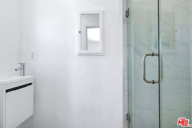 1510 S Durango Avenue Bottom, Los Angeles, CA 90035