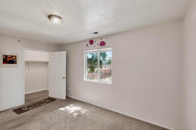 530 Alvarado Drive SE, Albuquerque, NM 87108