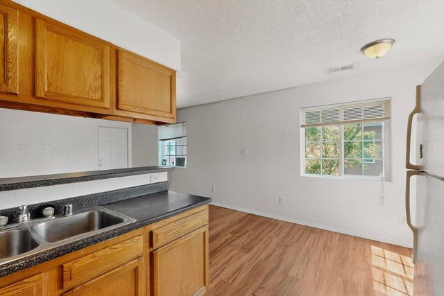 530 Alvarado Drive SE, Albuquerque, NM 87108