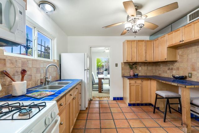 1605 Lead Avenue SE, Albuquerque, NM 87106