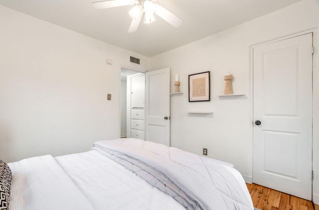 1605 Lead Avenue SE, Albuquerque, NM 87106