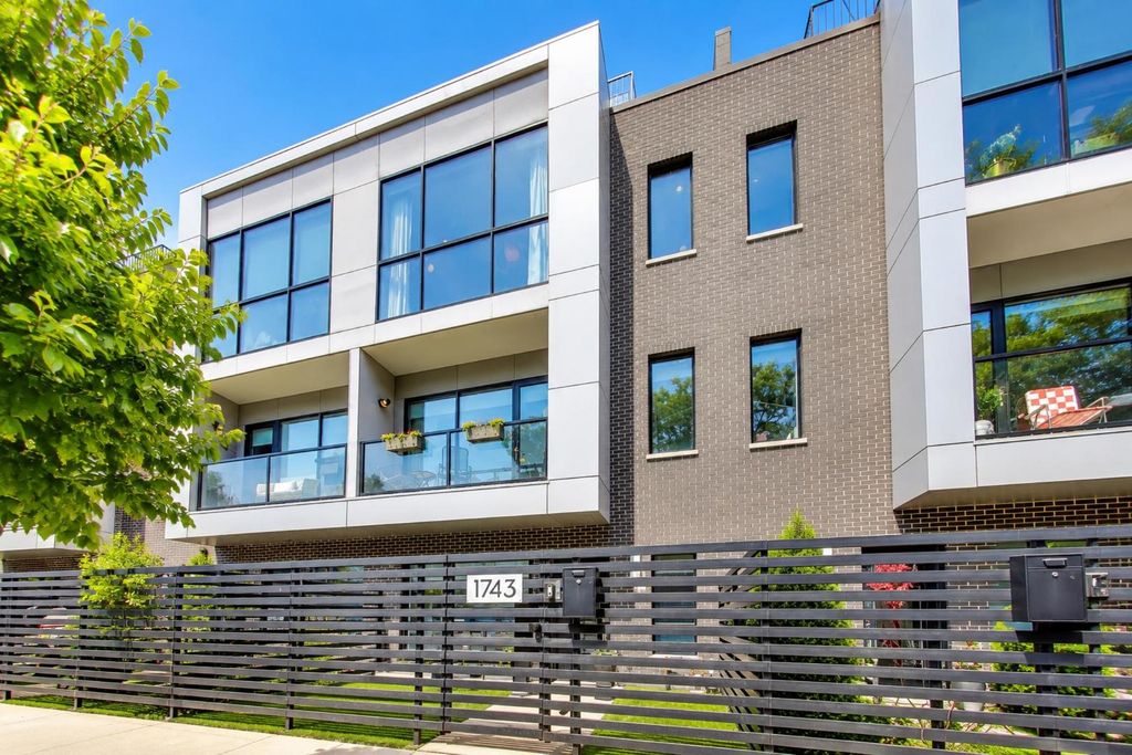 1743 N Winnebago Avenue, Chicago, IL 60647 — exterior