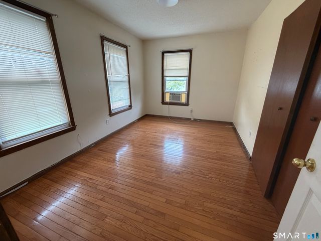 194 Faber Avenue, Waterbury, CT 06704
