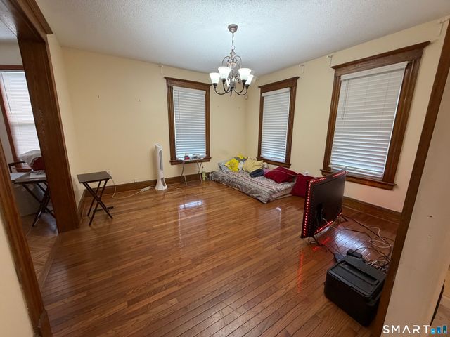 194 Faber Avenue, Waterbury, CT 06704