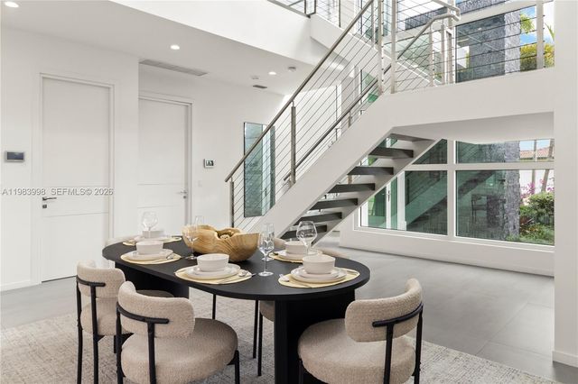 2217 NE 17th Ter, Wilton Manors, FL 33305