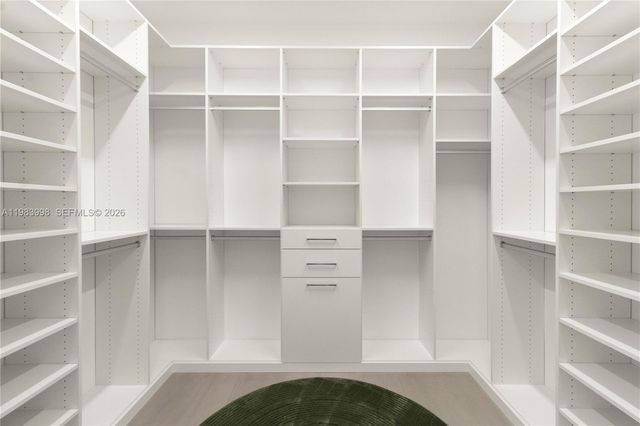 2217 NE 17th Ter, Wilton Manors, FL 33305