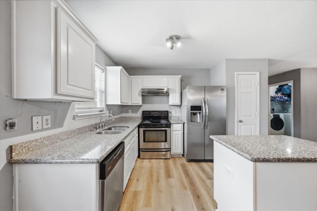 6834 Rambling Brook Lane, Richmond, TX 77469