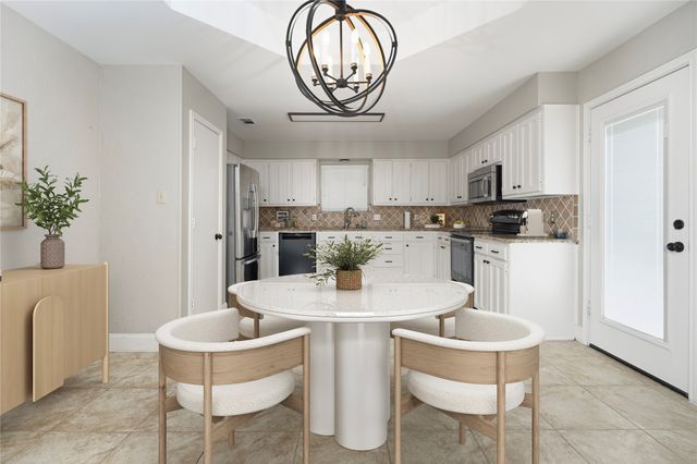 7205 Windcrest Court E, North Richland Hills, TX 76182