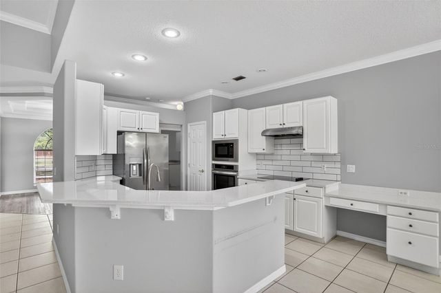 8852 GREAT COVE DRIVE, Orlando, FL 32819