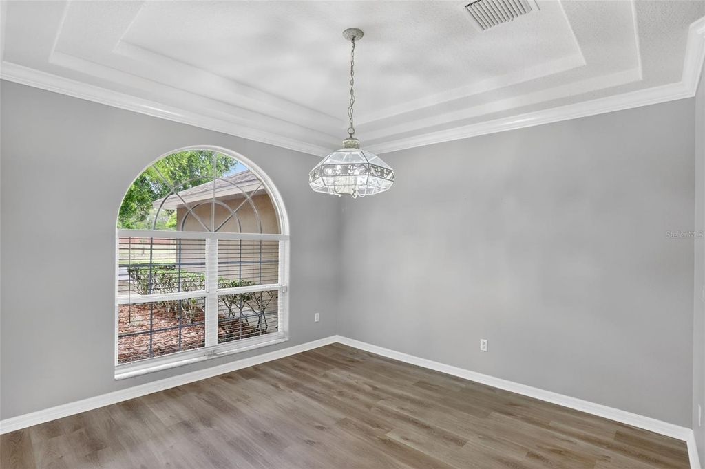 Image 18 of property listing at 8852 GREAT COVE DRIVE, Orlando, FL 32819